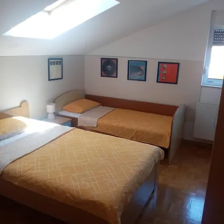 Appartement Prekrasan Sa Kaminom Zadar