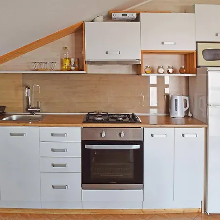 Prekrasan Sa Kaminom Appartement *